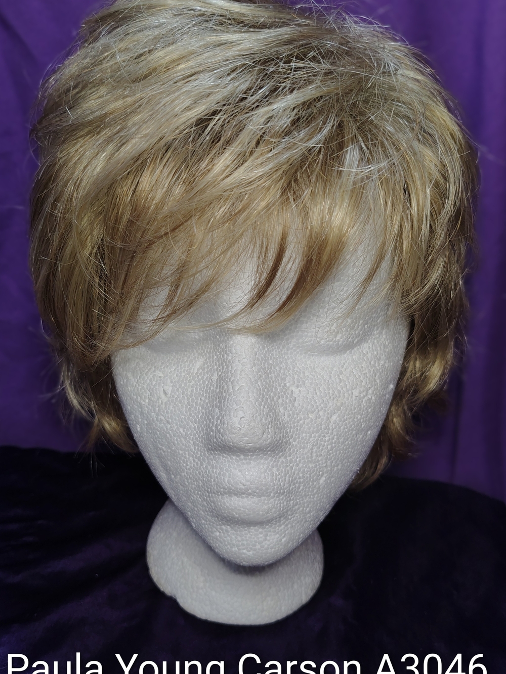 Title: Paula Young Carson WhisperLite – Short Textured Shag – Sunkissed Blonde